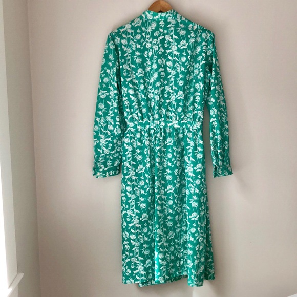 VTG Tanner Green Floral Belted Dress - Picture 8 of 8